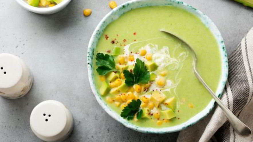 Рецепт холодного крема-супа из авокадо с кукурузой