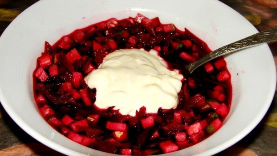 Рецепт холодного супа ботвинья из свеклы