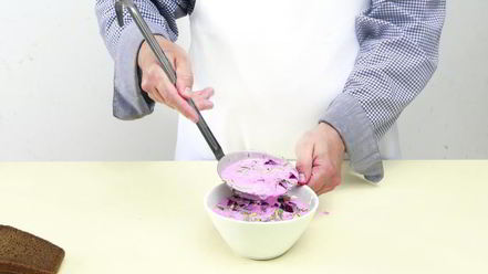 Рецепт холодного супа из простокваши и свеклы