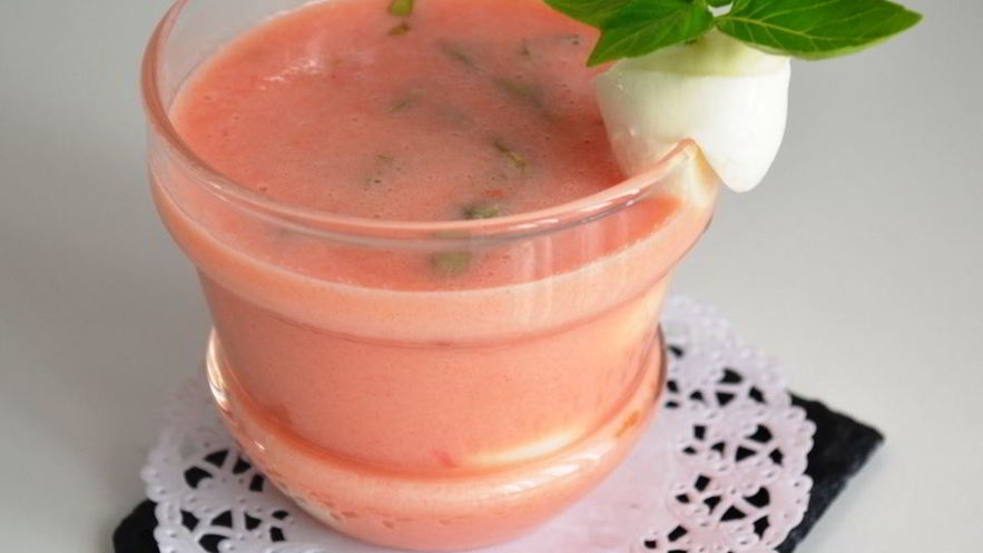 Рецепт холодного супа капрезе