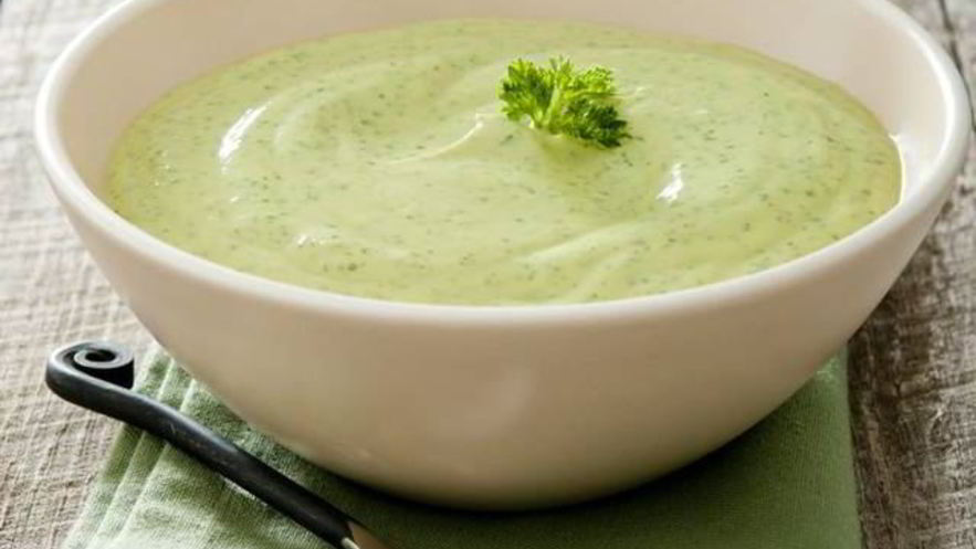 Рецепт холодного супа-пюре из цуккини и козьего сыра