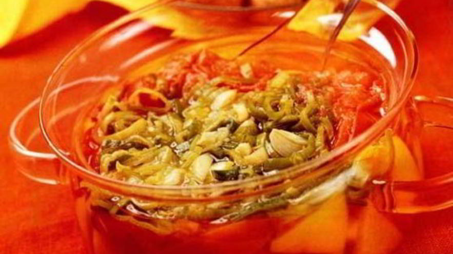 Рецепт холодного супа с помидорами и грецкими орехами