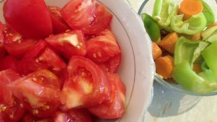 Рецепт холодного томатного супа с грецкими орехами