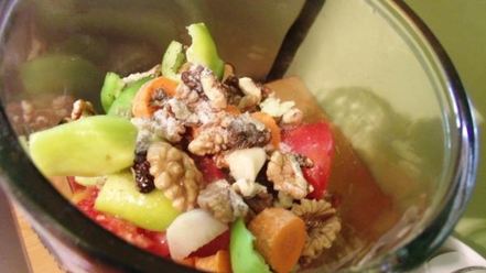 Рецепт холодного томатного супа с грецкими орехами