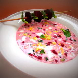 Рецепт Летнего холодного супа со свеклой