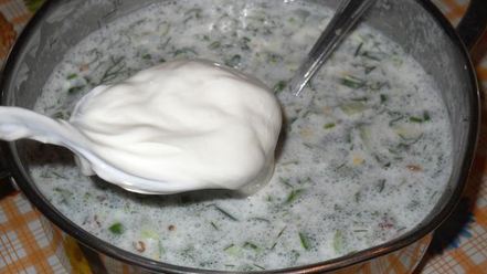 Рецепт зеленого холодного супа на кефире таратор