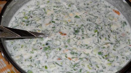 Рецепт зеленого холодного супа на кефире таратор