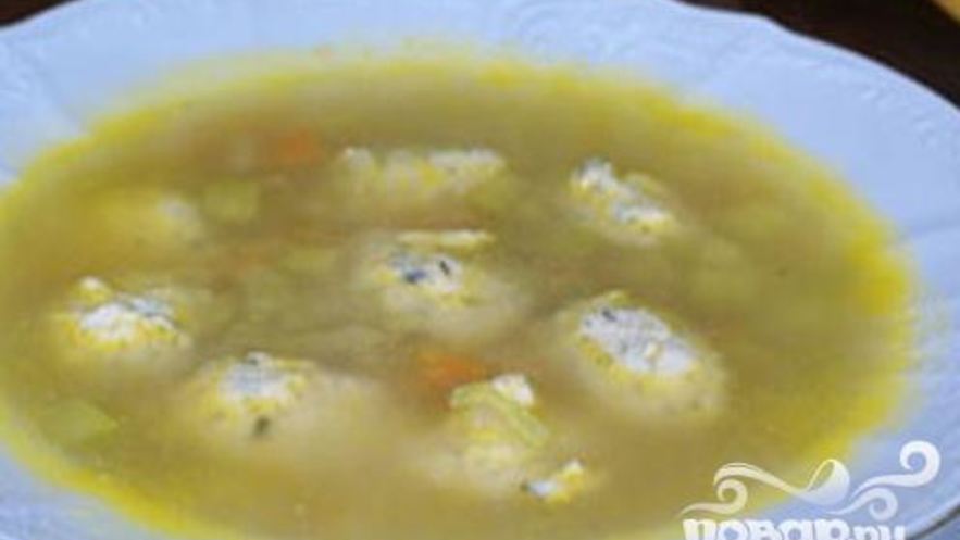 Рецепт куриного супа с клецками, сельдереем и кабачками