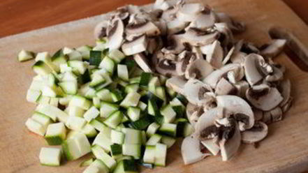 Рецепт куриного супа с цуккини и шампиньонами