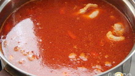 Рецепт куриного томатного супа с перцем и кукурузой