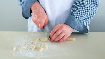 Рецепт молочного супа с клецками