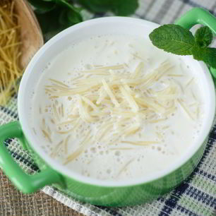 Рецепт Молочного супа с вермишелью для детей