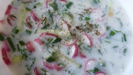 Рецепт легкой окрошки с тунцом