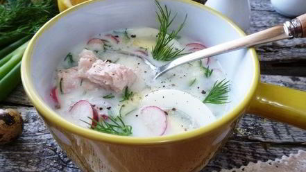 Рецепт легкой окрошки с тунцом