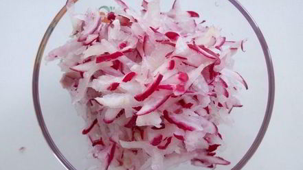 Рецепт окрошки деликатесной с языком