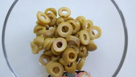 Рецепт окрошки деликатесной с языком