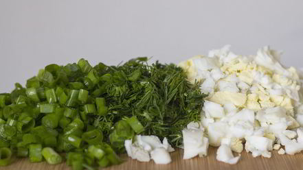 Рецепт окрошки на кефире с жареной картошкой