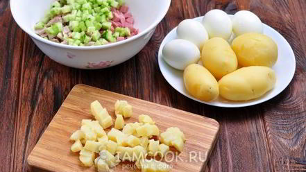 Рецепт окрошки на курином бульоне