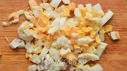 Рецепт окрошки на майонезе с колбасой