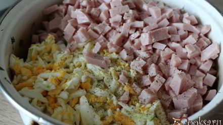 Рецепт окрошки на сыворотке с ветчиной