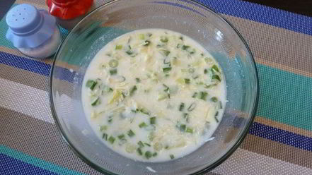 Рецепт окрошки по-польски с сыром