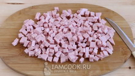 Рецепт окрошки с колбасой на сыворотке