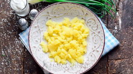 Рецепт окрошки с колбасой на воде