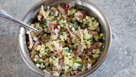 Рецепт окрошки с копченой курицей