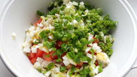 Рецепт окрошки с курицей и помидорами