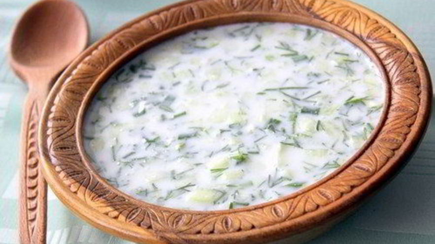 Рецепт окрошки с репой и малосольными огурцами