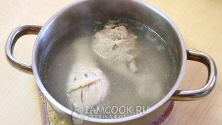 Рецепт окрошки с зеленым горошком