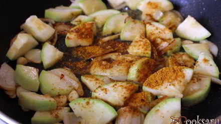 Рецепт куриного супа с овощами и мелкой пастой