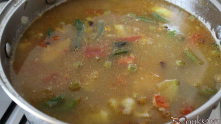 Рецепт куриного супа с овощами и мелкой пастой