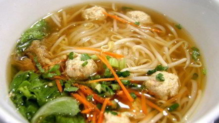 Рецепт куриного супа с шариками из индейки, овощами и пастой