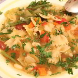 Рецепт Минестроне с соусом песто по-генуэзски