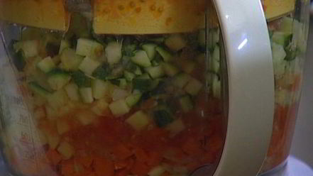 Рецепт овощного итальянского супа с песто