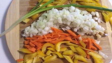 Рецепт рыбного супа-лапши с овощами