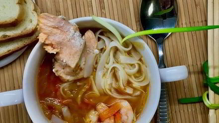 Рецепт рыбного супа-лапши с овощами