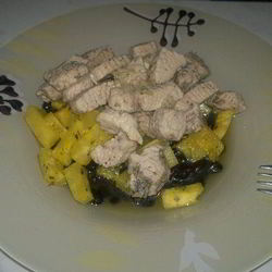 Рецепт Бобовой похлебки с индейкой, ананасом и сельдереем