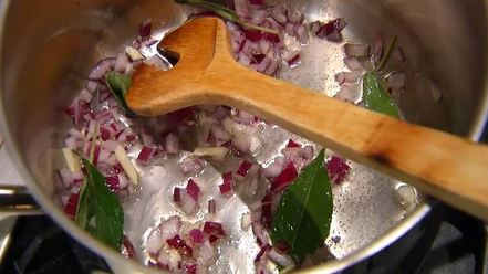 Рецепт чечевичной похлебки со свеклой и шпинатом