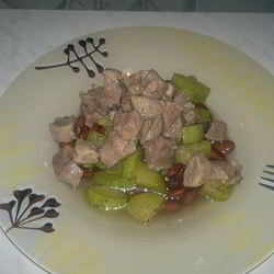 Рецепт Фасолевой похлебки с бедром индейки и кабачком