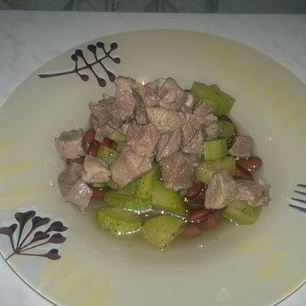 Рецепт Фасолевой похлебки с бедром индейки и кабачком