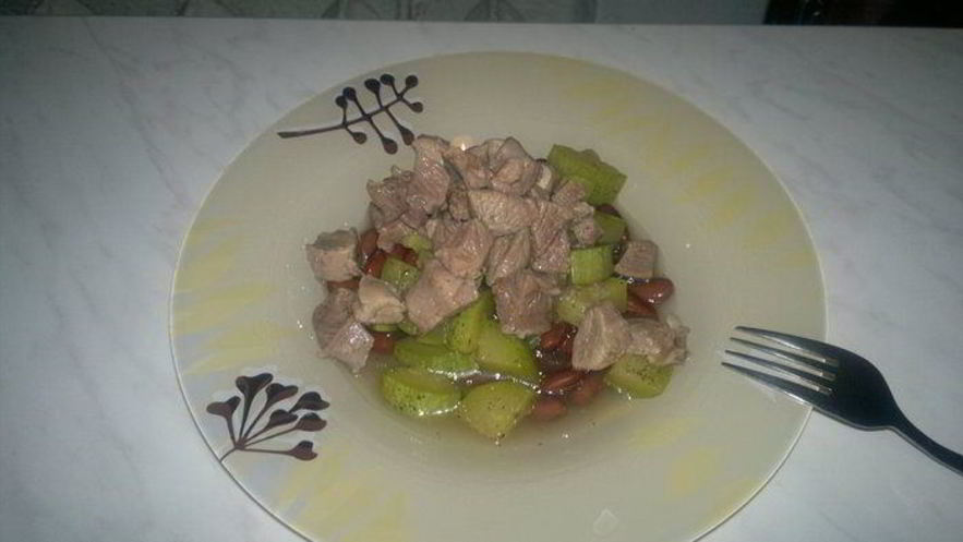 Рецепт фасолевой похлебки с бедром индейки и кабачком