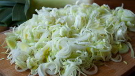 Рецепт густой похлебки с курицей и пореем