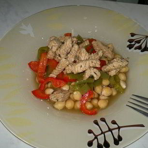 Рецепт Нутовой похлебки с бульоном из индейки в бальзамике и лимонном соке со сладкими перцами