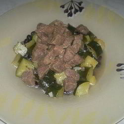 Рецепт Похлебки с черными бобами и мясом черного бычка