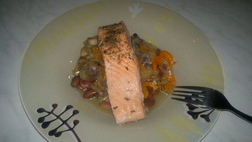 Рецепт рыбно-бобовой похлебка со сладким перцем и лесными грибами