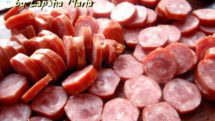 Рецепт томатной похлебки с копчеными колбасками и фасолью