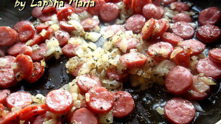 Рецепт томатной похлебки с копчеными колбасками и фасолью