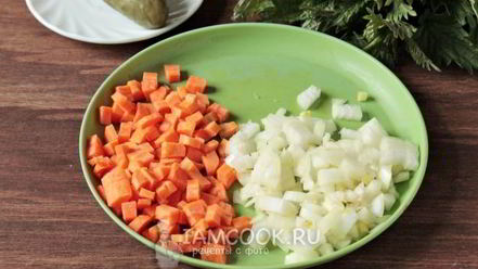 Рецепт рассольника с рисом и крапивой